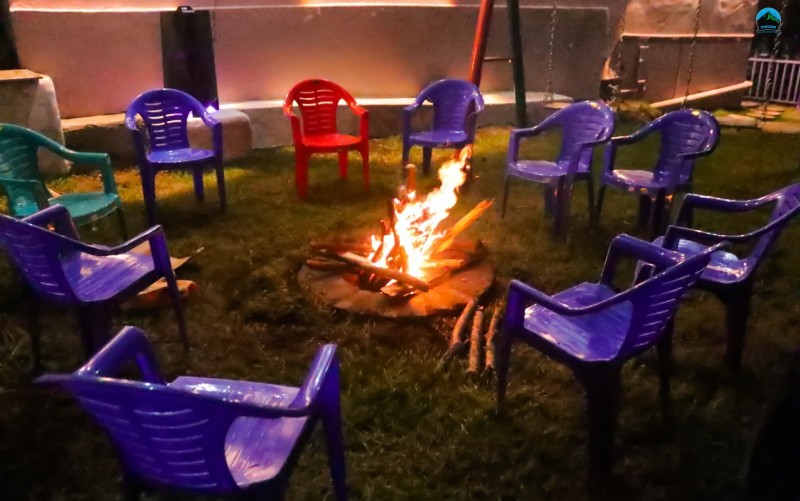 Campfire with Speaker and Mic Kodaikanal